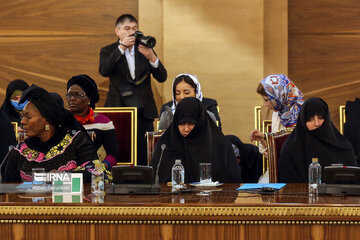 Congrès international des femmes influentes à Téhérn : rencontre avec le Président Raïssi