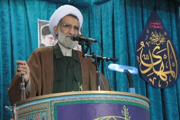 امام جمعه شهرکرد: دشمنان از ایران قوی هراس دارند