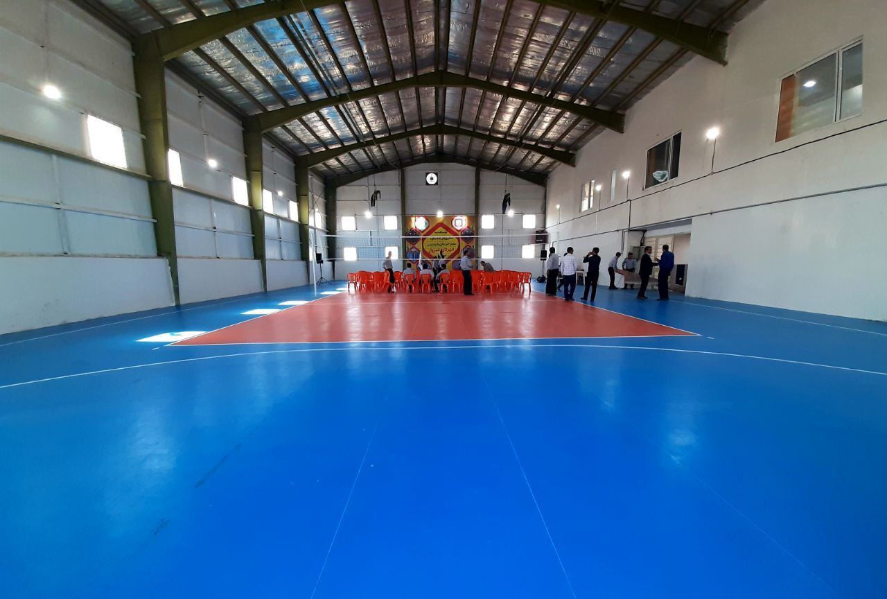 تکمیل سالن ورزشی روستاهای ده آباد و فمی از نیارهای حوزه ورزش شهرستان نطنز است تکمیل سالن ورزشی روستاهای ده آباد و فمی از نیارهای حوزه ورزش شهرستان نطنز است