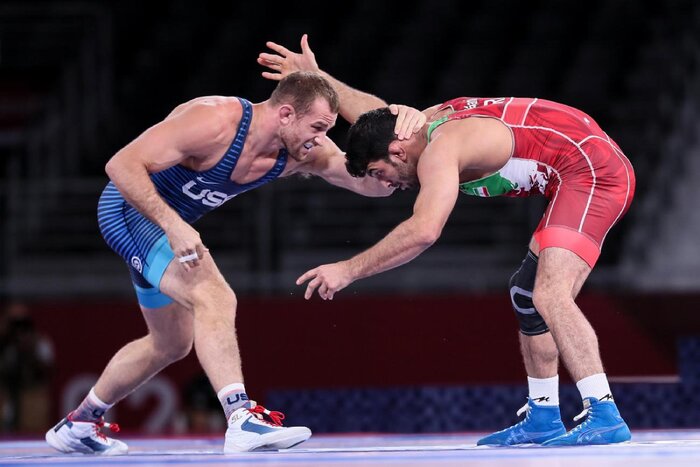 حاجکناری: «دستزیرکتف» اسلحه حسن برابر تیلور است/یزدانی یک سال از بالا به حریف نگاه کرد