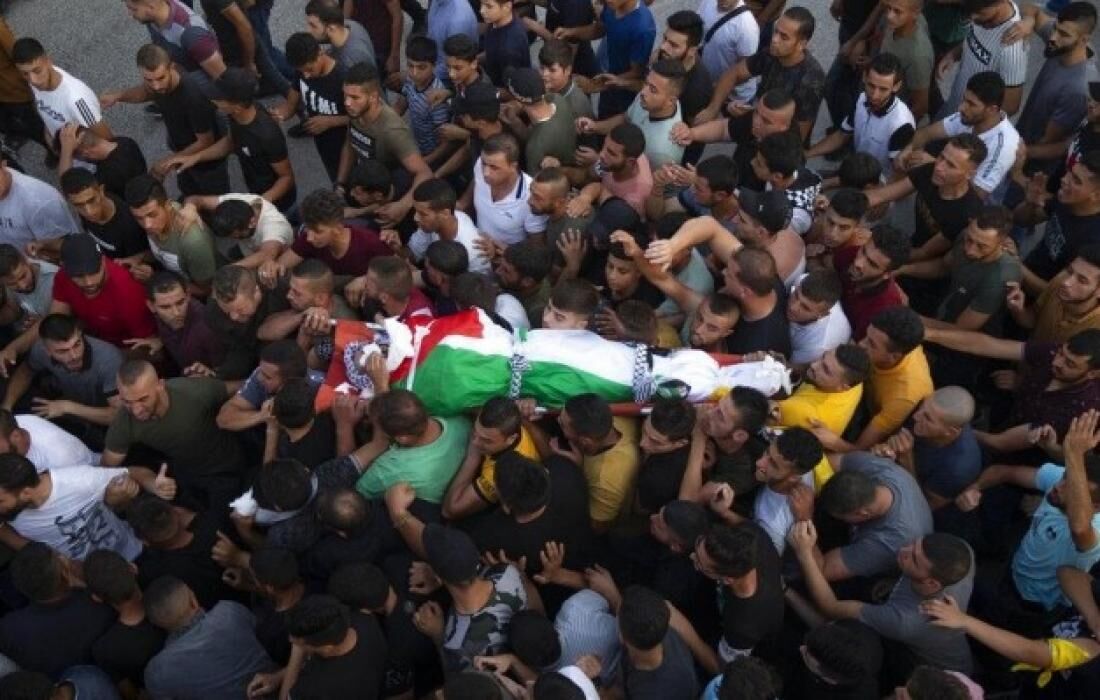استشهاد شاب فلسطيني برصاص الصهاينة في الضفة الغربية