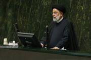 El presidente iraní: El crecimiento económico de Irán alcanza el 4%