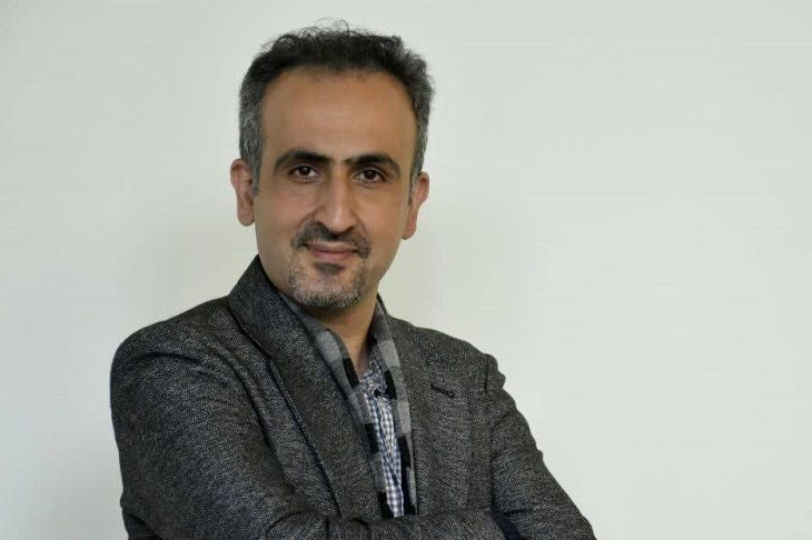 ایثار کادر درمان را در نمایش خیابانی نشان دادم