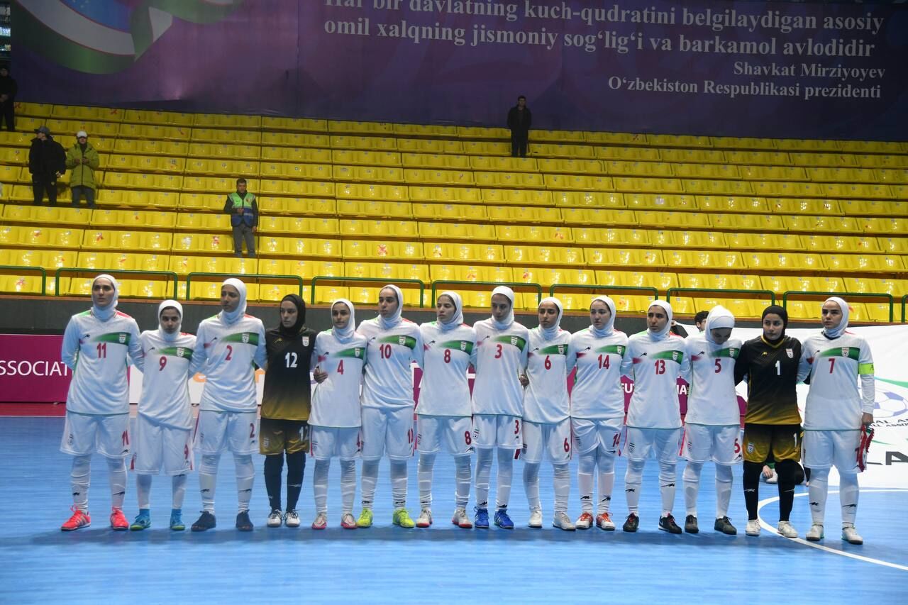 بازیکن تیم ملی فوتسال بانوان: خودمان را در جام جهانی می‌بینیم