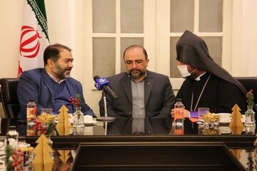 اُسقف ارامنه جنوب ایران: فتنه‌انگیزان اروپایی، مسیحی نیستند