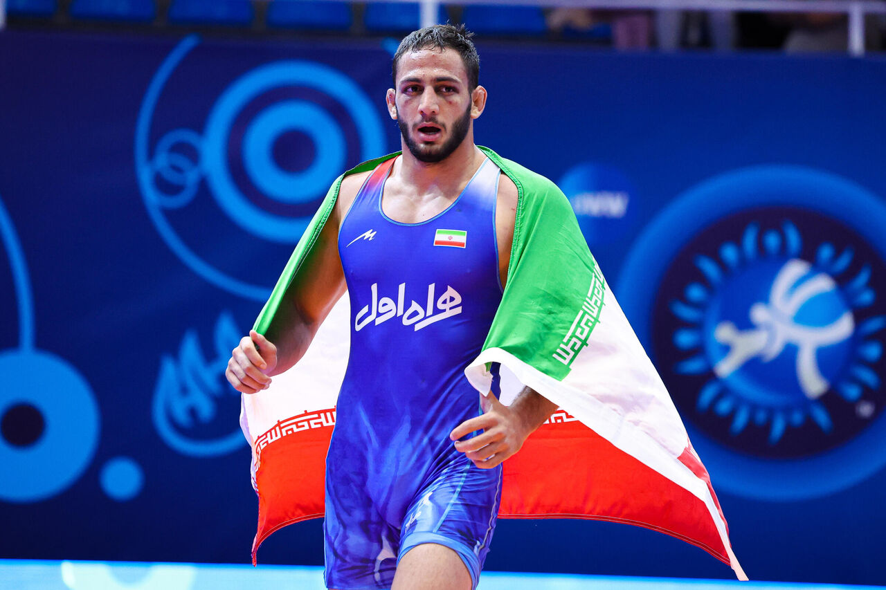 عکس میلاد والیزاده برای موبایل عکس میلاد والیزاده برای موبایل