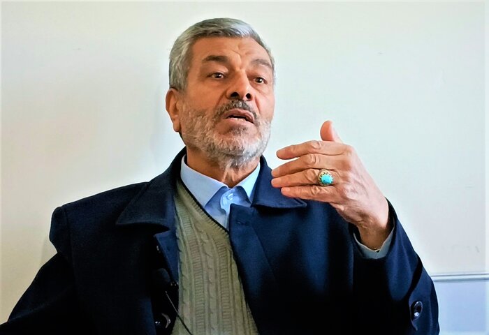 توزیع شبنامه تا تسخیر کاخها + فیلم