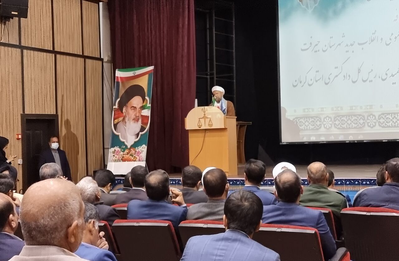 امام جمعه جیرفت: ترک فعل مدیران بیشتر پیگیری شود