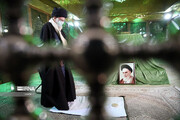 ایران کے سپریم لیڈر کی بانی انقلاب کے حرم پر حاضری
