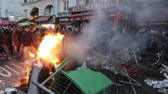 تظاهرات در پاریس باز هم به خشونت کشیده شده شد / تقدیر از پلیس برای برخورد با معترضان