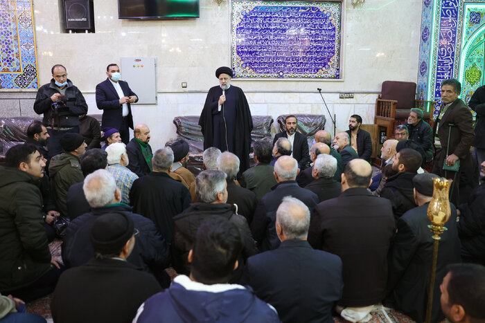 یک روز با آیت الله رئیسی در قبله تهران