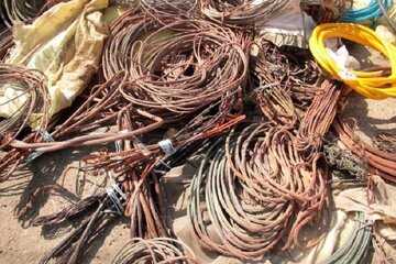 سارقان سیم برق در خدابنده با ۱۶ فقره سرقت دستگیر شدند