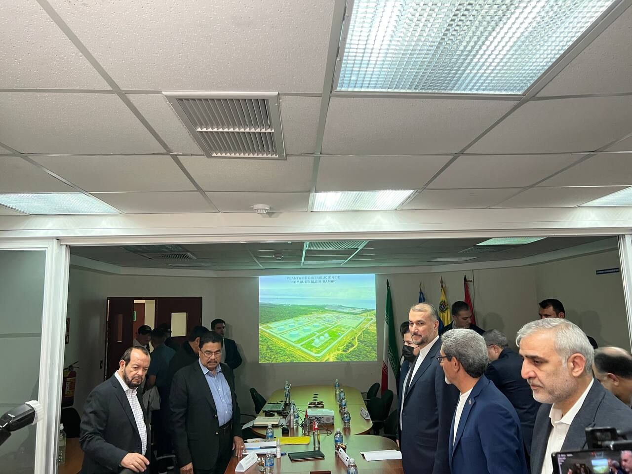 بازدید امیرعبداللهیان از پالایشگاه رویای آرمانی سیمون بلیوار +فیلم