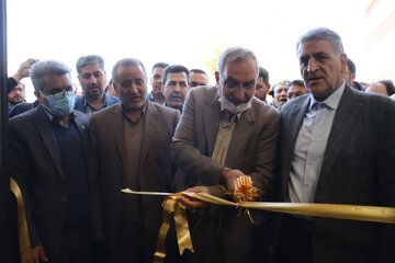 وزیر بهداشت بیمارستان ۶۴ تختخوابی میامی استان سمنان را افتتاح کرد