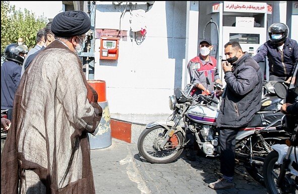 رئیس جمهور این بار هم طاقت نیاورد؛ پذیرایی گرم اهالی خوی در سرمای زیر صفر درجه