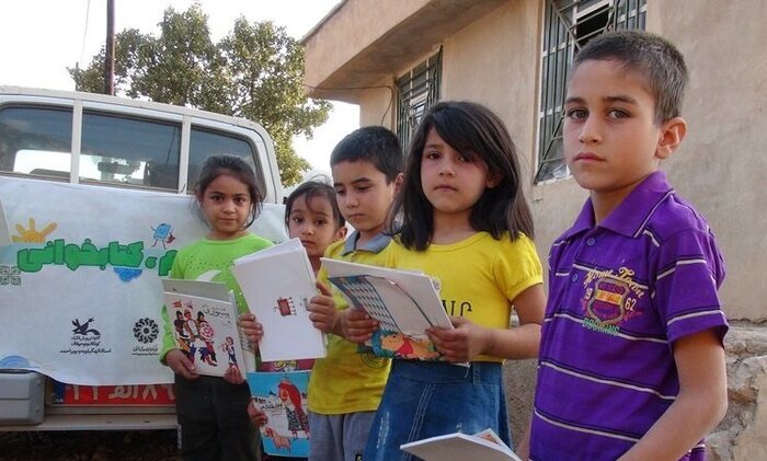 اعزام گروه امداد فرهنگی کانون به مناطق زلزله‌زده/ ۱۴۵ مرکز سیار کانون راوی انقلاب می‌شوند