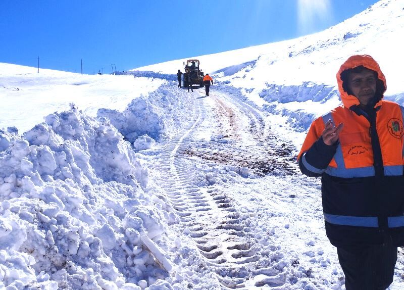 راه ارتباطی ۳۰ روستای بروجرد مسدود است 