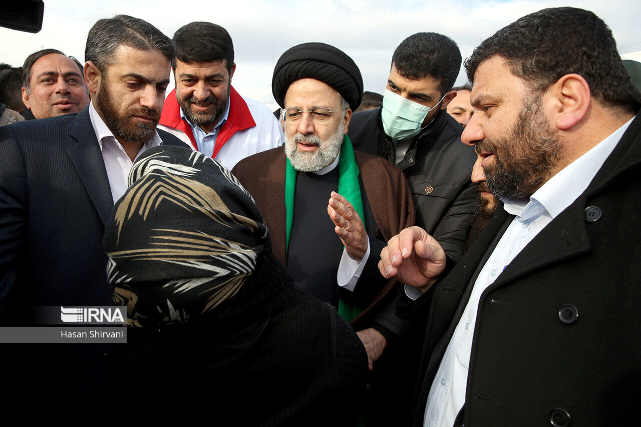 El presidente iraní: El gobierno tiene el deber de resolver los problemas del pueblo en Joy sacudido por terremoto