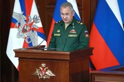 وزیر دفاع روسیه: ارسال بمب‌های خوشه‌ای جنگ اوکراین را طولانی می‌کند 