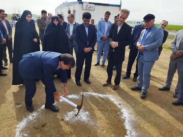 کلنگ زنی بهسازی پنج راه روستایی در مورموری آبدانان