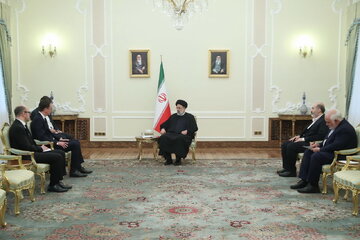 Le président iranien a mis en garde contre le dépassement de l'approche de l'extrémisme et le soutien à l'islamophobie en France