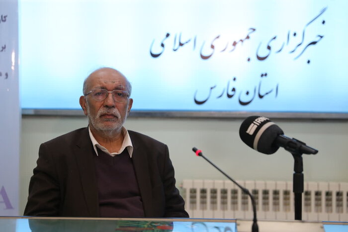 میزگرد ایرنا: چرا انقلاب کردیم؟