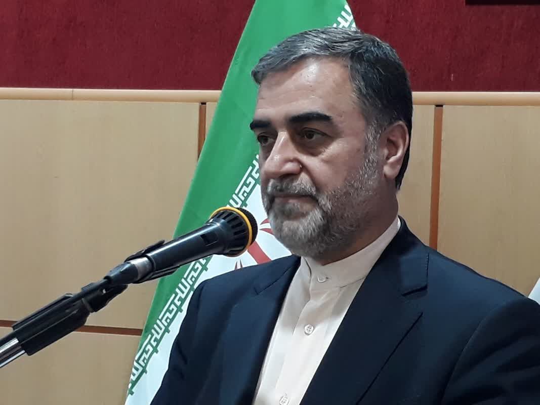 استاندار مازندران : بصیرت افزایی یکی از نیازهای امروز جامعه است 