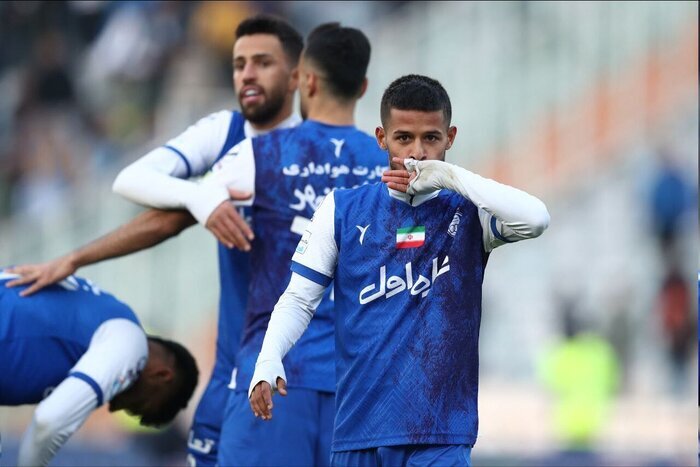 در نشست هئیت مدیره استقلال چه گذشت/ حمایت قاطع از فتح اللهزاده و جذب بازیکن خارجی