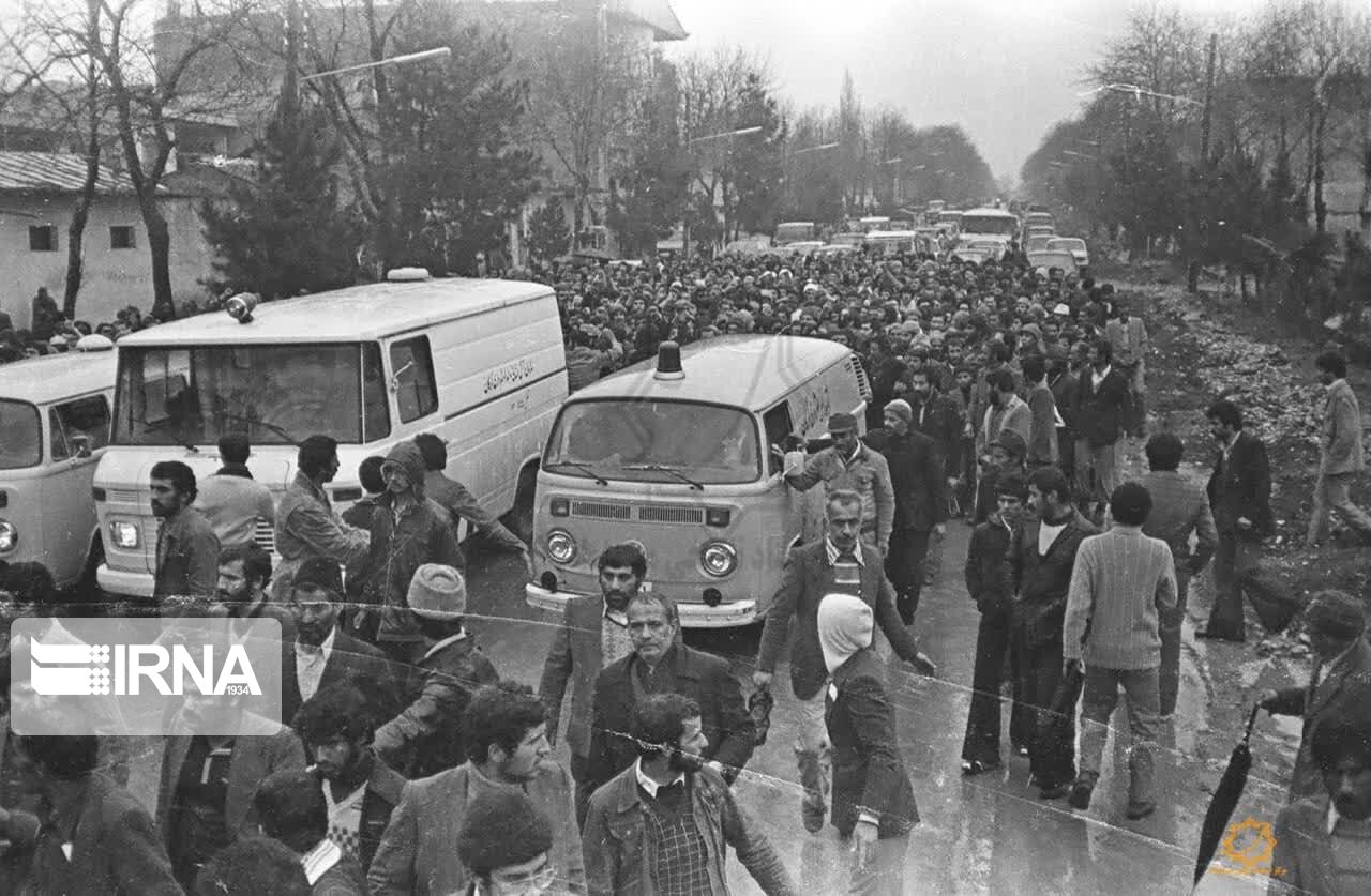 مرور اتفاقات ۱۹ بهمن ۱۳۵۷ گرگان؛ آتش عمدی بازار هم جلودار انقلابیون نشد+ فیلم