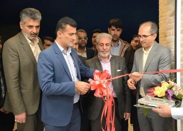 ساختمان امور مالیاتی بهاباد یزد در ارتباط ویدئویی با وزیر اقتصاد افتتاح شد