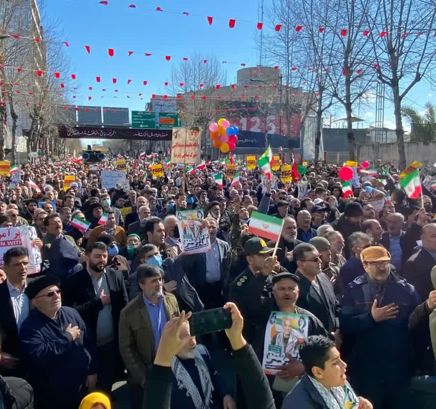 مردم پایه بودن انقلاب مهمترین موئلفه هویتی جمهوری اسلامی است