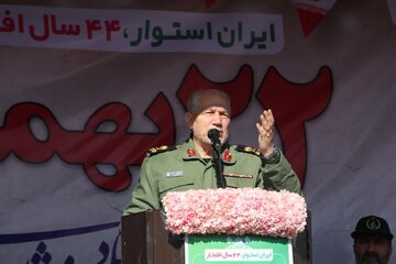 سردار رحیم‌صفوی: مردم ایران اصل انقلاب را فدای مشکلات داخلی نمی‌کنند