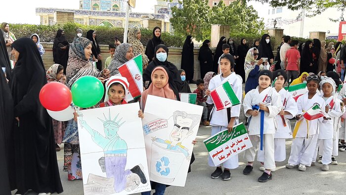 راهپیمایی ۲۲ بهمن در قشم آغاز شد