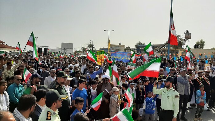 راهپیمایی ۲۲ بهمن در قشم آغاز شد