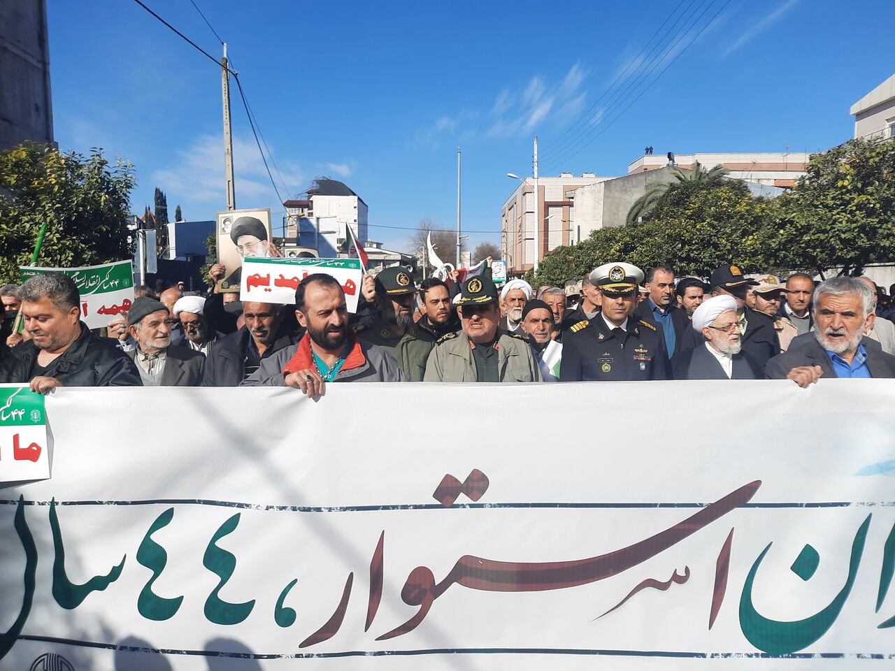 ۲۲ بهمن روز تجلی بیعت مردم با انقلاب اسلامی است