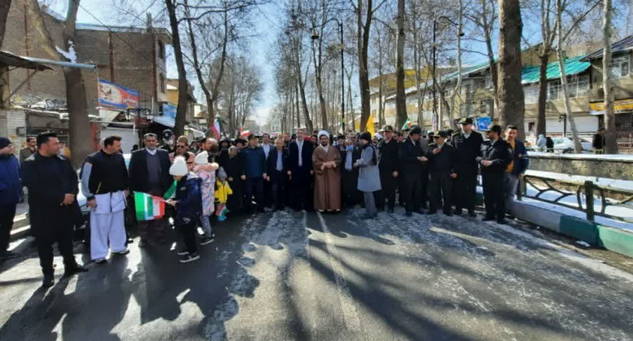 مردم شهرستان دماوند حضور پرشور خود را در ۲۲ بهمن ۱۴۰۱ به تصویر کشیدند