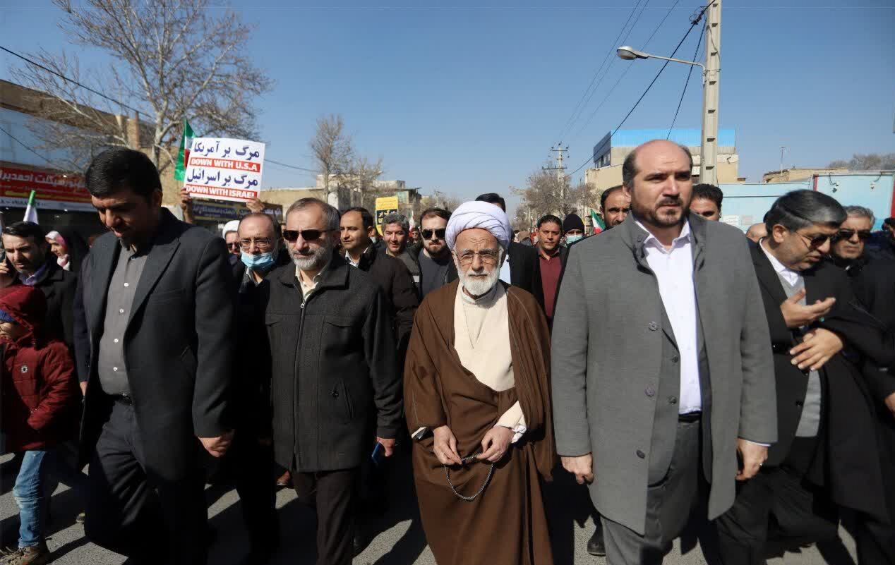 معاون رئیس جمهور: حضور مردم در راهپیمایی امروز تجلی عشق به ولایت است