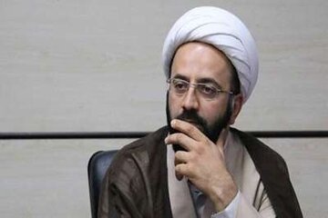 آشنایی ائمه جماعت دانشگاه‌ها با شیوه های همسان گزینی در ازدواج دانشجویی