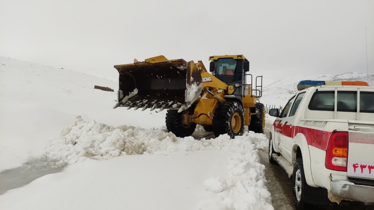 راههای روستایی در محاصره برف کهگیلویه و بویراحمد بازگشایی شد راههای روستایی در محاصره برف کهگیلویه و بویراحمد بازگشایی شد