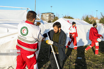 ایرانی ہلال احمر نے ترکی میں زلزلے سے متاثرین کی عارضی رہائش دی