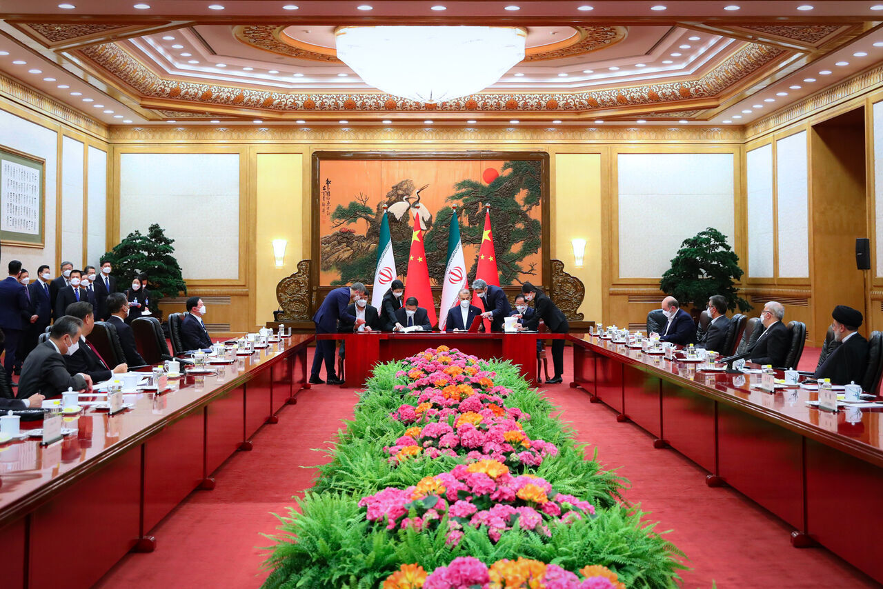 L'Iran et la Chine signent 20 documents de coopération 
