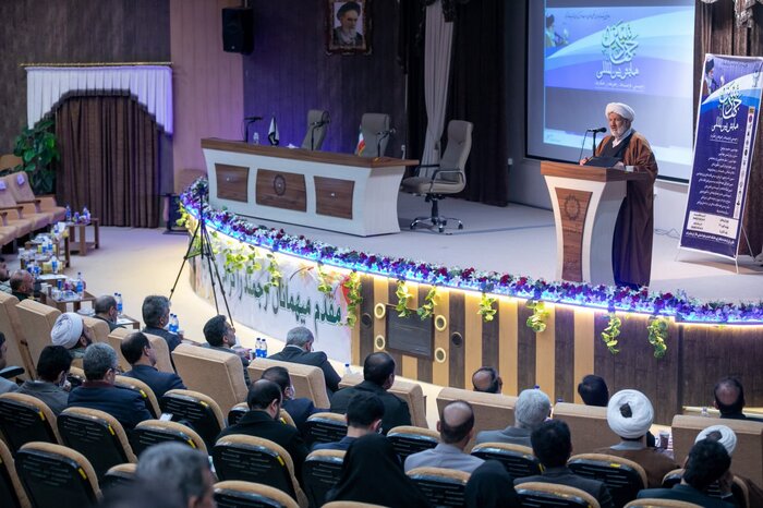 هوشیاری و بیداری امت اسلامی مهمترین هدف جهاد تبیین است