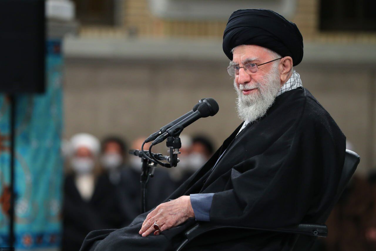 Лидер назвал историческими массовые шествия по случаю годовщины Исламской революции
