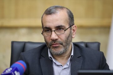 استاندار کرمانشاه: فرهنگ ایثار و شهادت را باید بامردمی‌سازی برنامه‌ها ترویج کرد