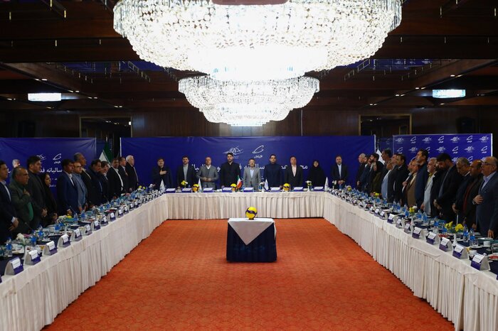 داورزنی: وزارت ورزش و کمیته ملی المپیک در توزیع منابع مالی منصفانه عمل کنند