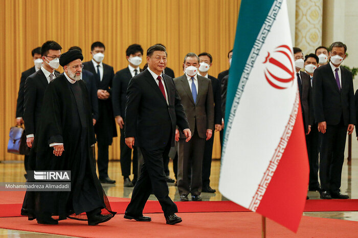 Iran, China call for strengthening defense affairs and countering terrorism