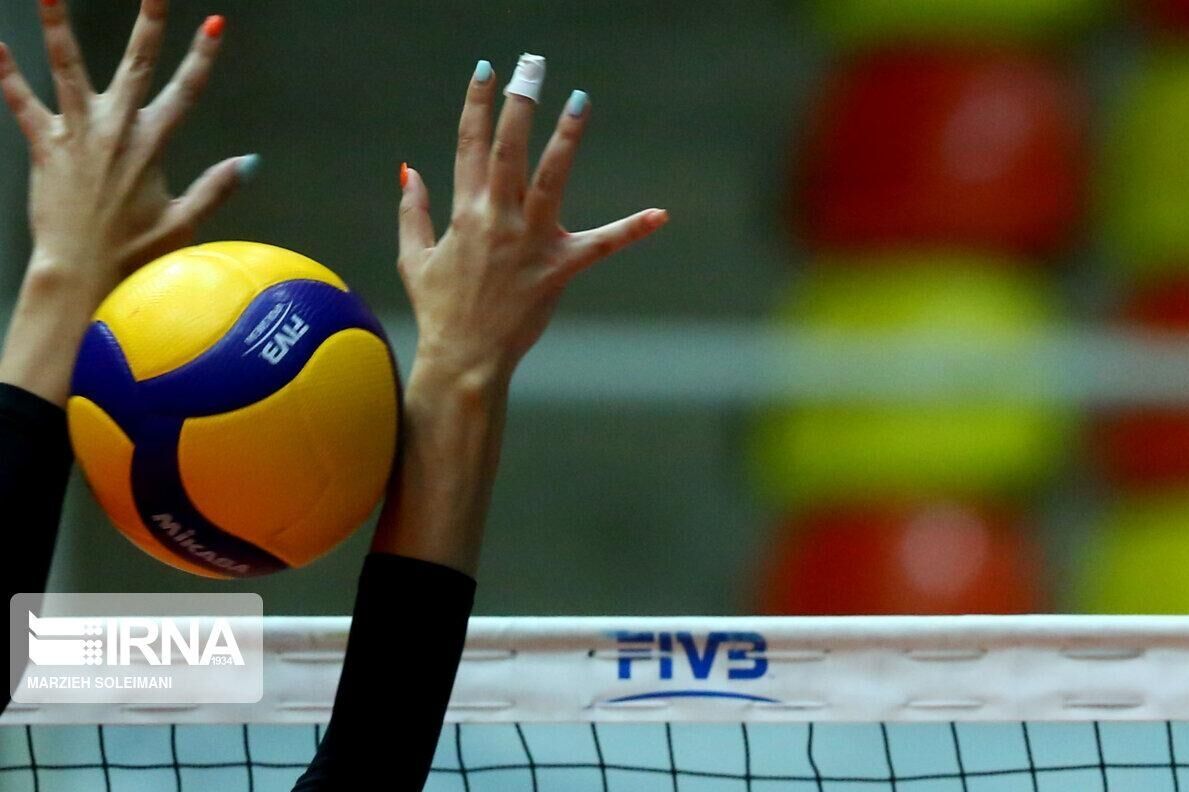 گلستان قهرمان رقابت‌های والیبال بانوان کارگر کشور شد