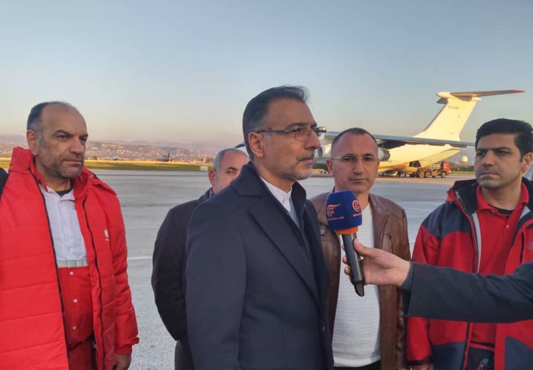 دهمین هواپیمای کمک های ایران به مردم زلزله زده سوریه در لاذقیه به زمین نشست