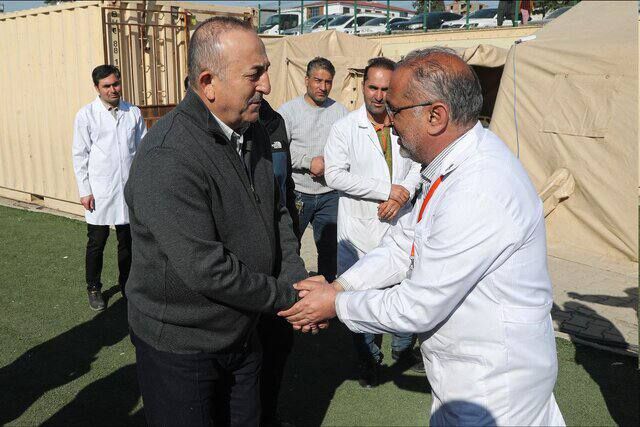 Le ministre turc des A.E. remercie l'Iran pour le déploiement de l’hôpital de campagne à Adiyaman

