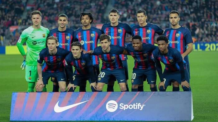 بارسلونا بیوقفه به سوی قهرمانی؛ لواندوفسکی با گلزنی آشتی کرد